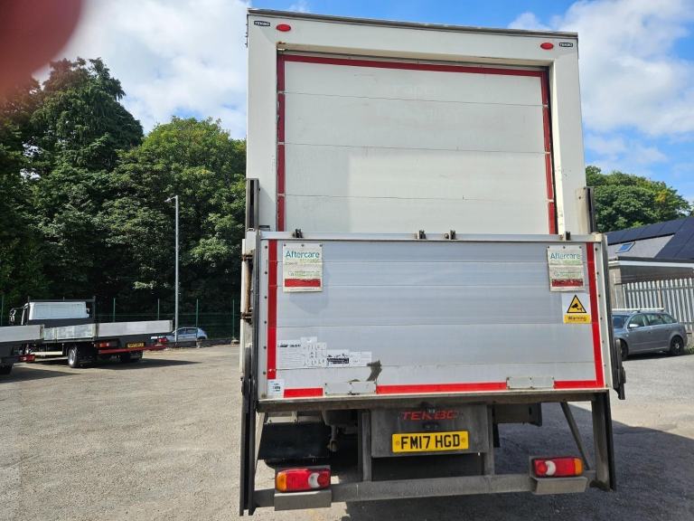 2017 DAF 18 ton curtain sider, 1 owner , low kms, warranty, UK delivery