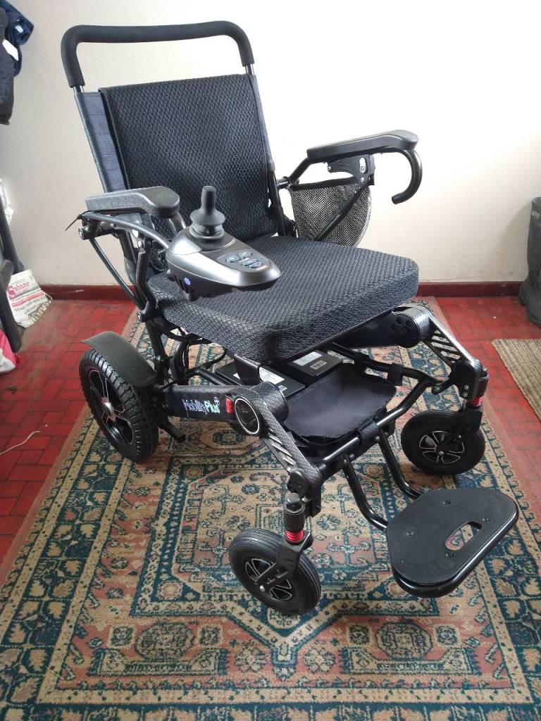 MobilityPlus Power Wheechair, in as new condition 