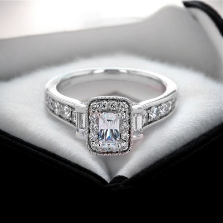 Stunning Vera Wang LOVE Collection – Platinum 0.95ct Diamond Engagement Ring Cost £5,750