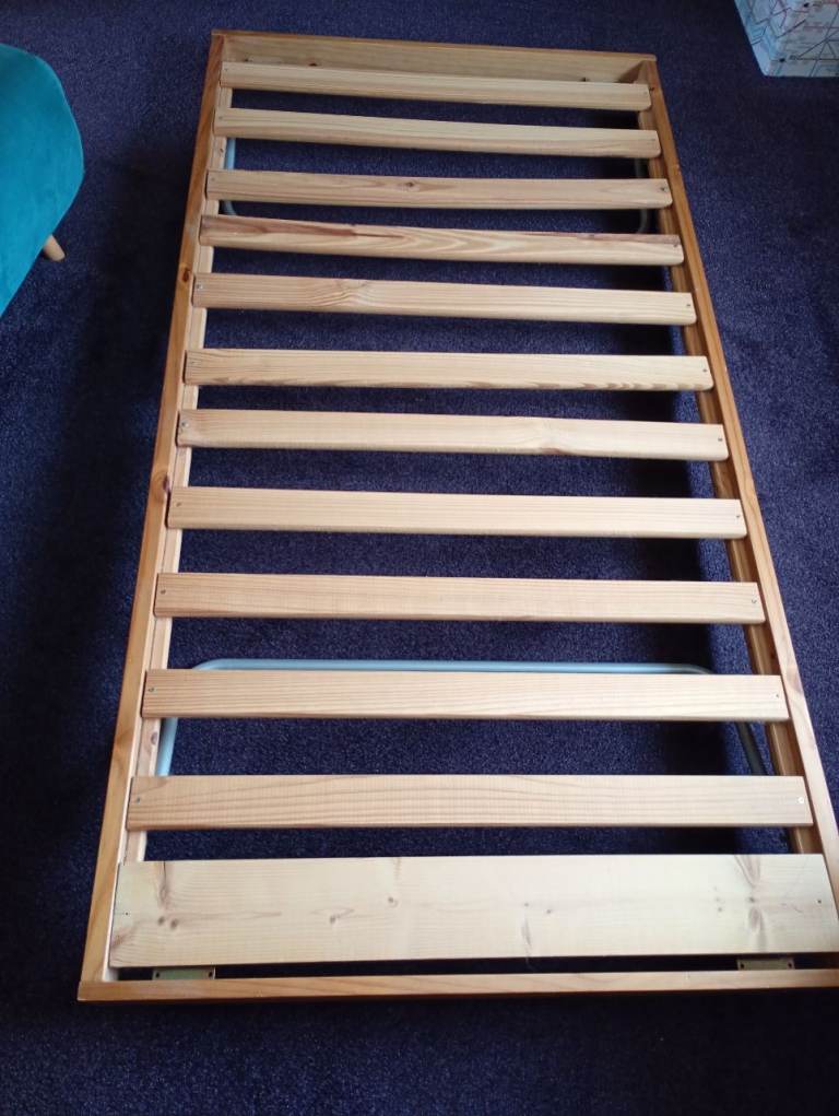 Single Collapsible Bed Frame - Wood Base
