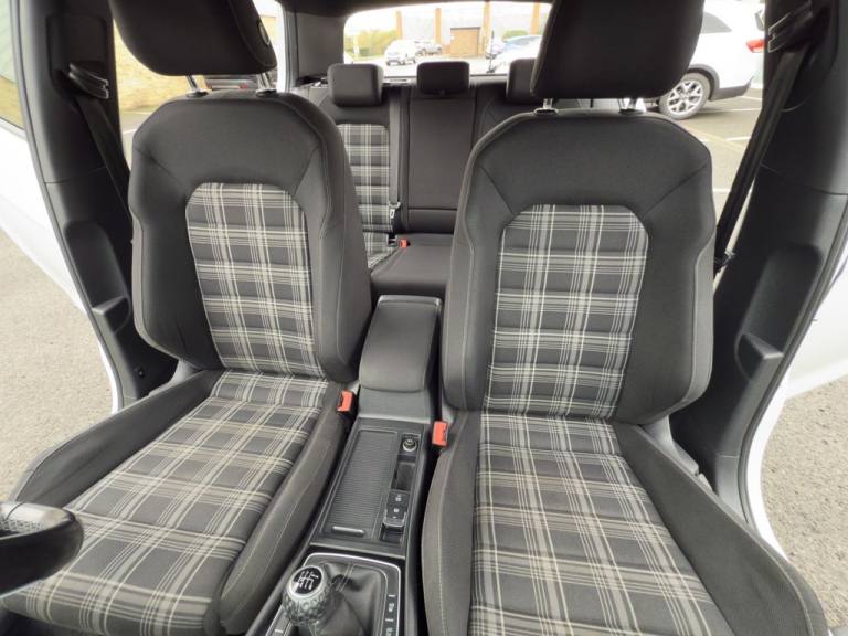 2017 Volkswagen Golf 2.0 TDI BlueMotion Tech GTD Hatchback 5dr Diesel Manual Euro 6 (s/s) (184 p ...