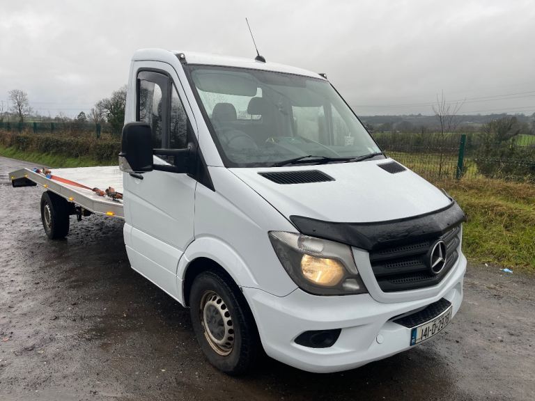 Mercedes Benz Sprinter Recovery Truck (TRANSIT CRAFTER DUCATO TRAILER)