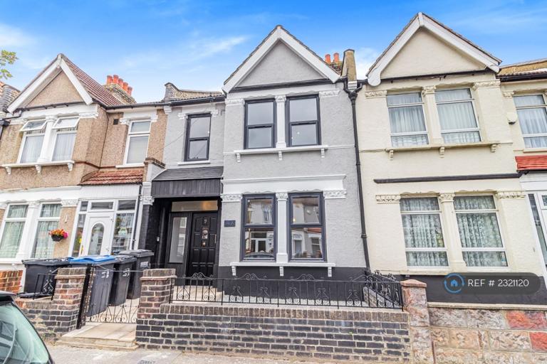 4 bedroom house in Estcourt Road, London, SE25 (4 bed) (#2321120)