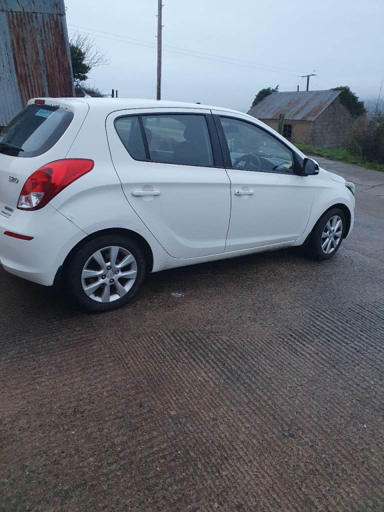 Hyundai, I20, Hatchback, 2013, Manual, 1120 (cc), 5 doors