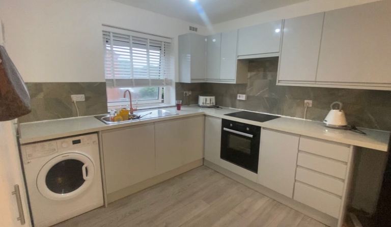 1 bedroom refurbished flat near Birmingham city centre