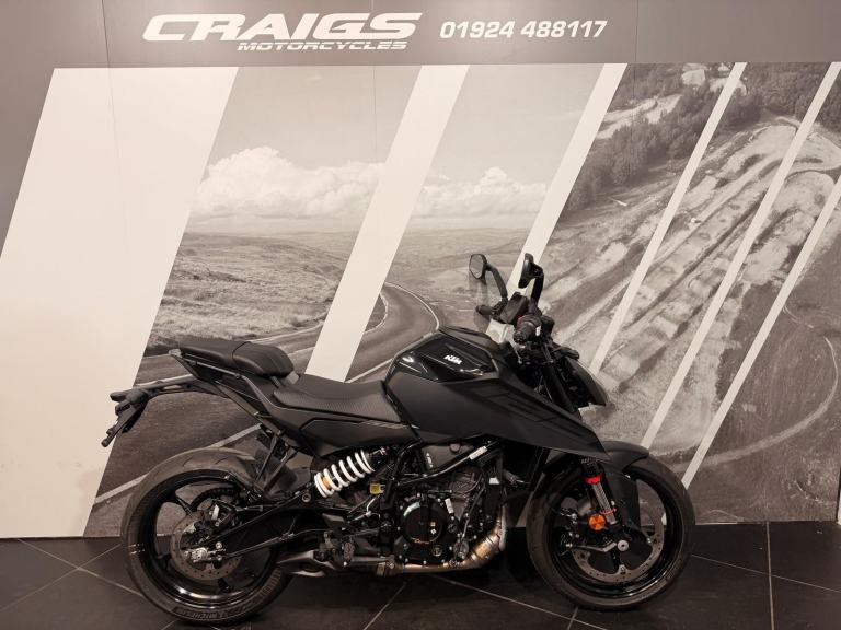KTM DUKE 125 NEW 2026 NAKED STREET BIKE IN STOCK AT CRAIG MOTORCYCLES 