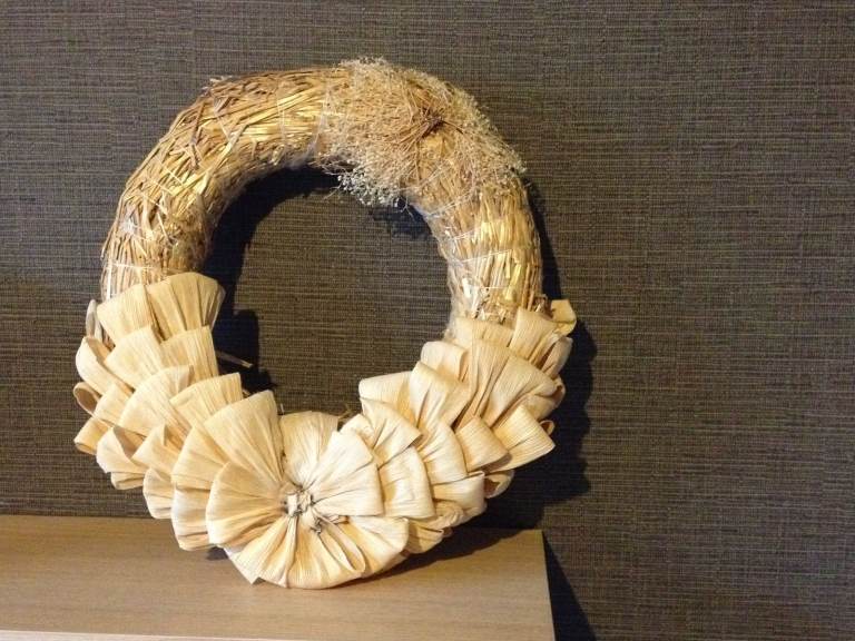 STRAW WREATH