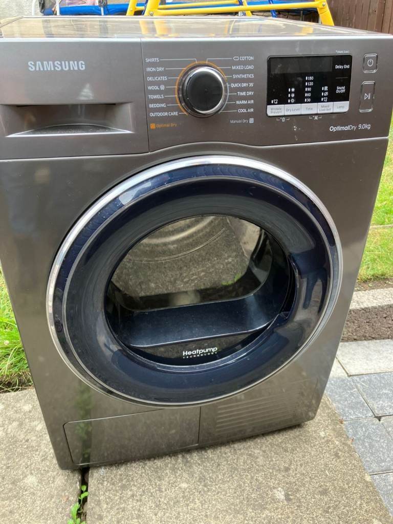 Samsung Tumble Dryer drum goes round but not drying clothes. Spares or Repair (Feel Free to View)