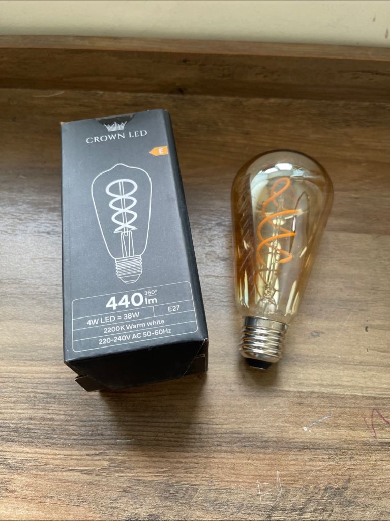 💡✨ Crown LED E27 Bulbs – Energy Saving – Modern Decorative Lighting ✨💡