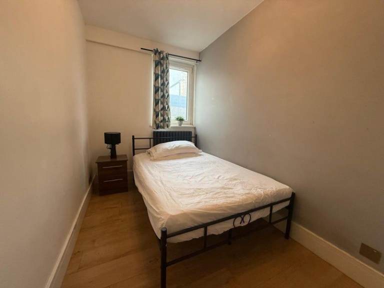 🏠 Lovely Double Room In Westferry E14 7HP | Near Station 🤍