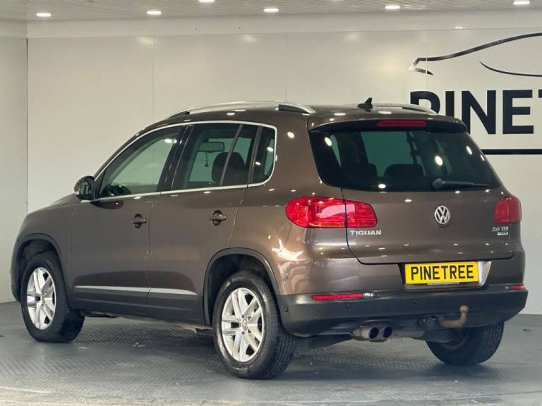 2015 Volkswagen Tiguan 2.0 TDI BlueMotion Tech Match SUV 5dr Diesel Manual 2WD Euro 5 (s/s) (140 ...