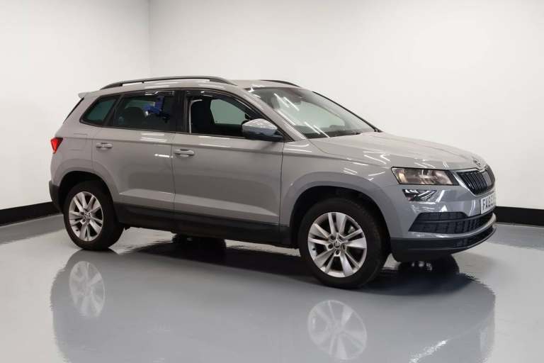 SKODA KAROQ 1.0 TSI SE Technology 2018