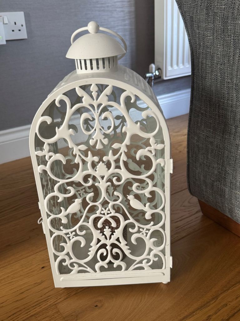 Pretty White Metal Decorative Lantern – Excellent Condition