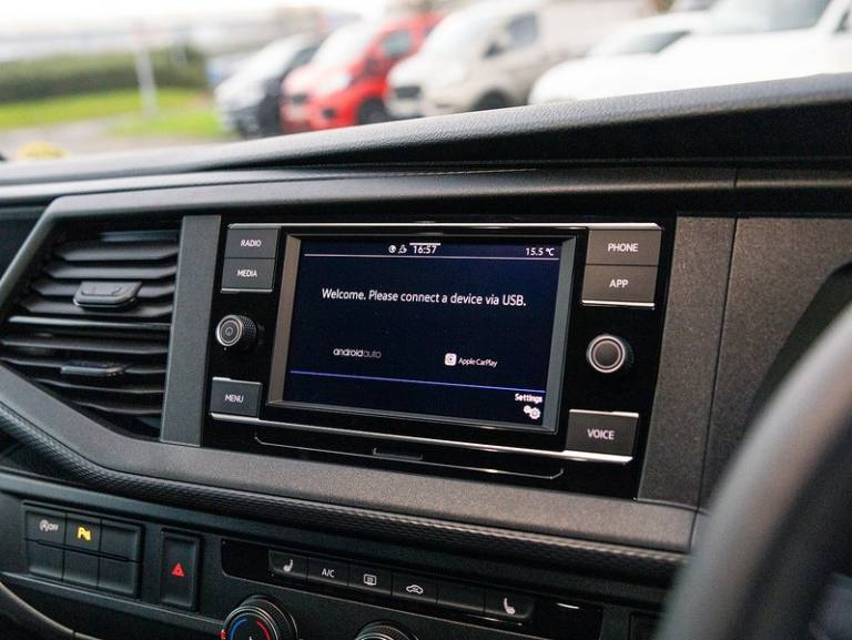 2024 Volkswagen Transporter TDI T28 Highline Panel Van Diesel Manual