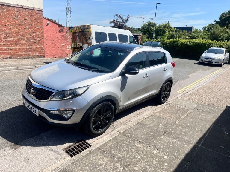 KIA SPORTAGE 2013 2.0 CRDI 6 SPEED AWD NEW MOT PORTSMOUTH 