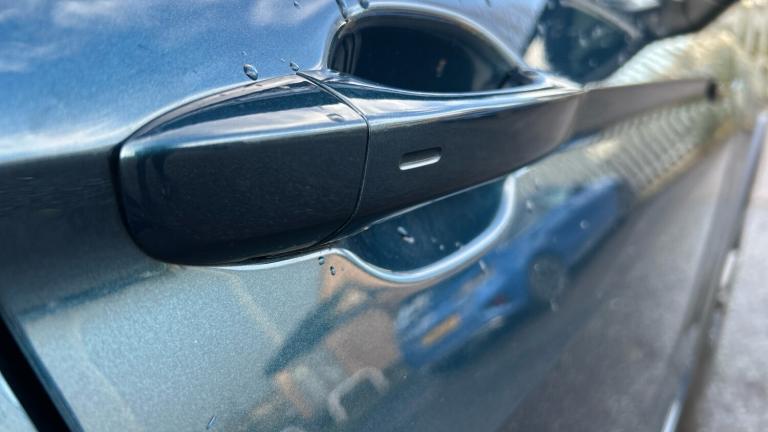 2022 Volkswagen Tiguan 2.0 TDI 200 4Motion R-Line 5dr DSG ESTATE DIESEL Automatic