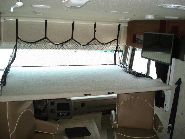 Fleetwood Storm 28F american motorhome rv  LPG AUTOMATIC 2012