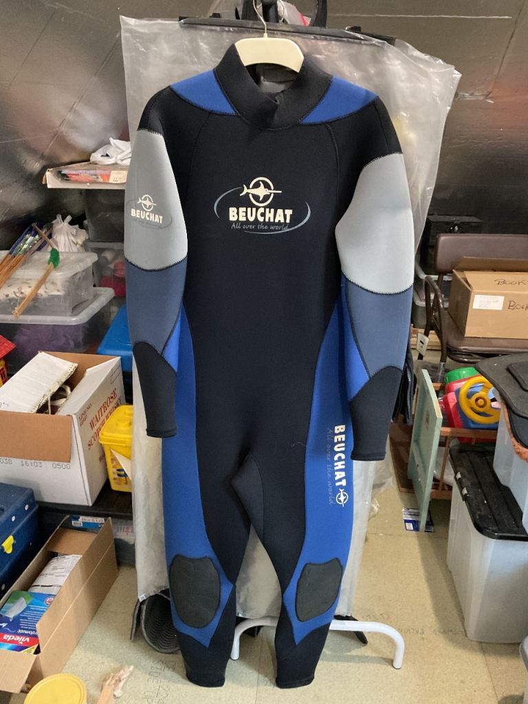 BEUCHAT MENS 5mm WETSUIT SIZE EURO 3 / USA M