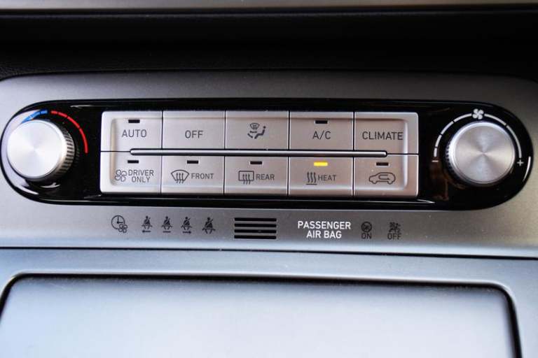 2022 Hyundai KONA 100kW SE Connect 39kWh 5dr Auto HATCHBACK ELECTRIC Automatic