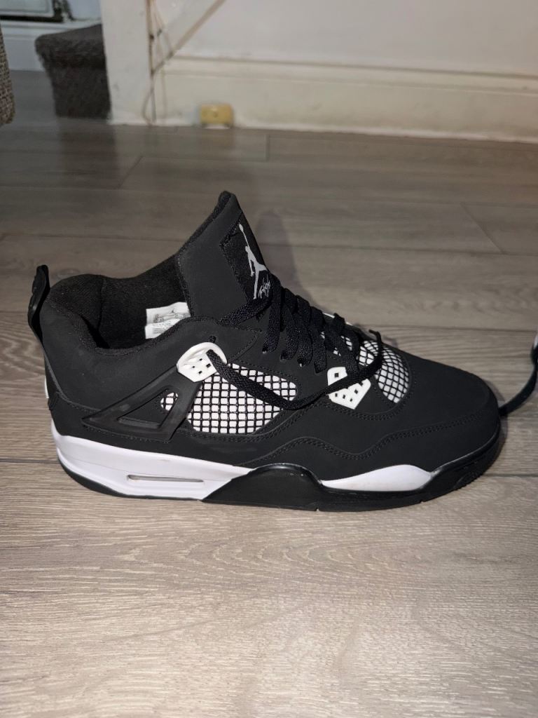Jordan Air Jordan 4 Black Cat Trainers UK 10 – As Good As New