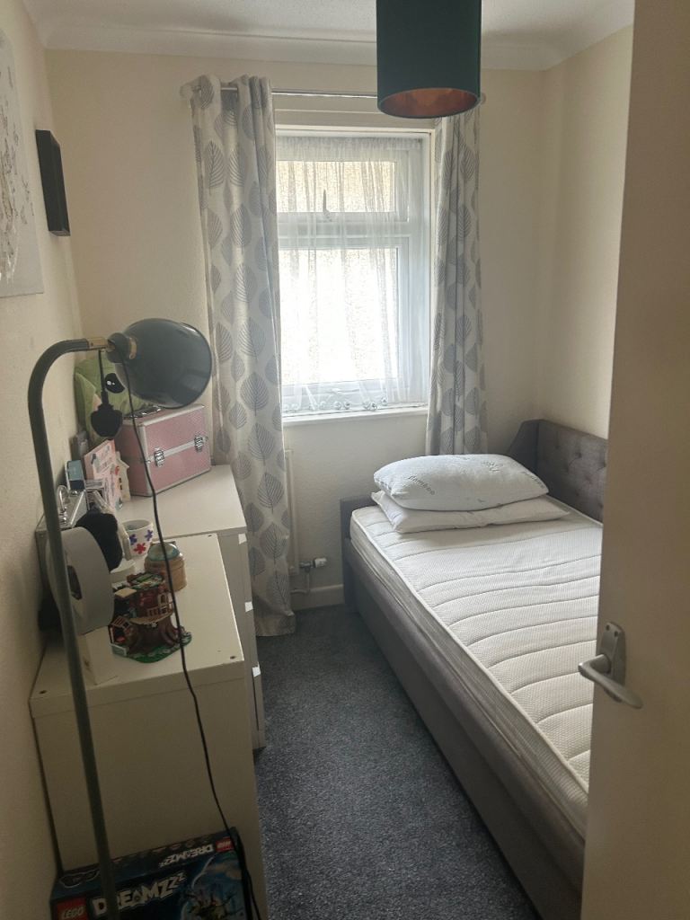 Grey day bed