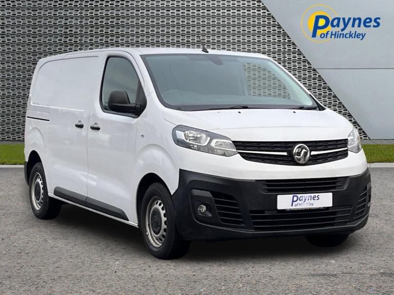2022 Vauxhall Vivaro Dynamic 2.0 142ps L1 H1 Panel Van in White, 1 Owner, FSH