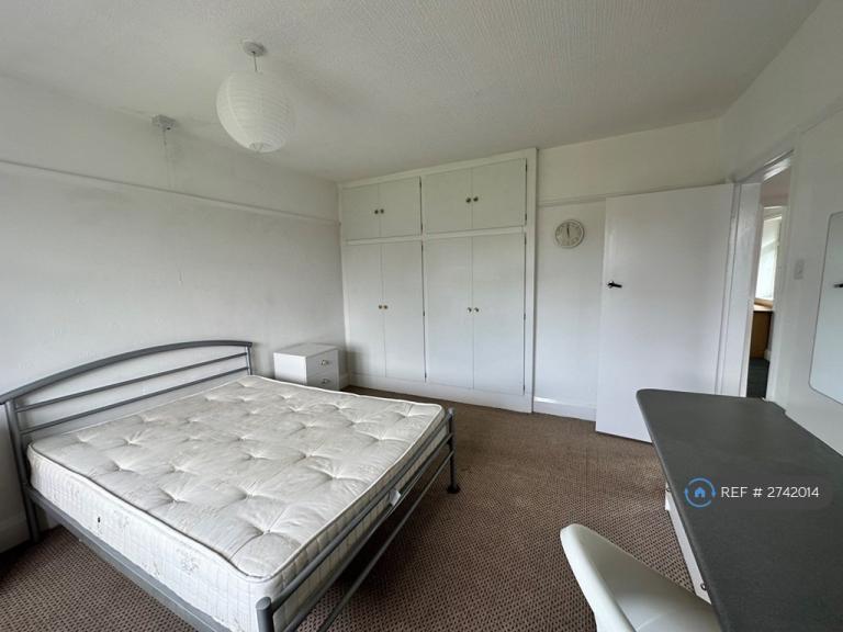 4 bedroom house in Ashby Road, Loughborough, LE11 (4 bed) (#2742014)