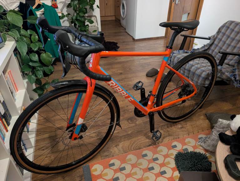 Ribble CGR Al Shimano 105 Gravel Bike - Medium 53cm