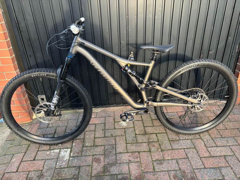 Specialized 2022 Stumpjumper Comp Alloy Full Suspension Mountain Bike S5 SATIN GUNMENTAL / TAUPE