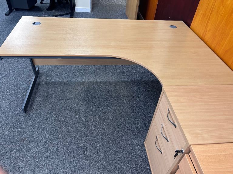 Large corner desk with drawers - light 