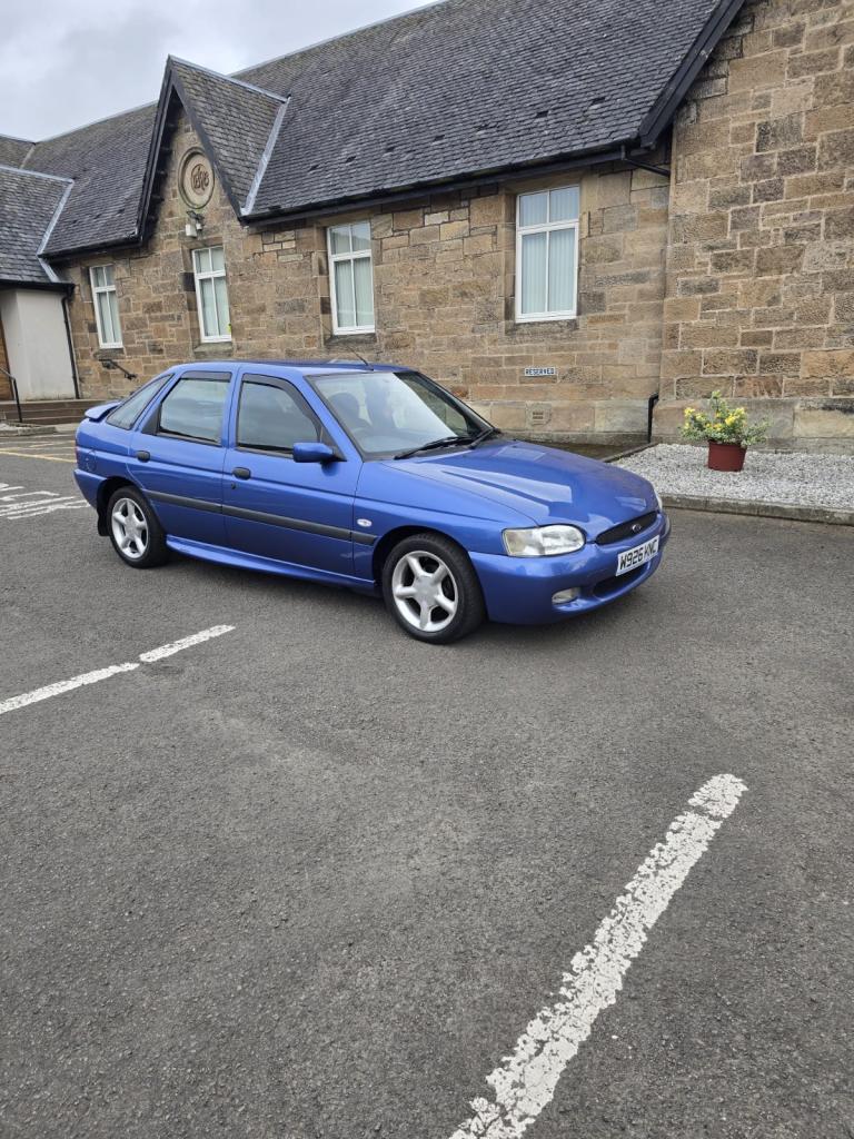 Ford, ESCORT, Hatchback, 2000, Manual, 1753 (cc), 5 doors