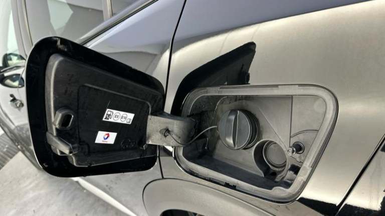 2022 Peugeot 2008 1.2 PureTech 130 GT Premium 5dr EAT8 HATCHBACK PETROL Automatic