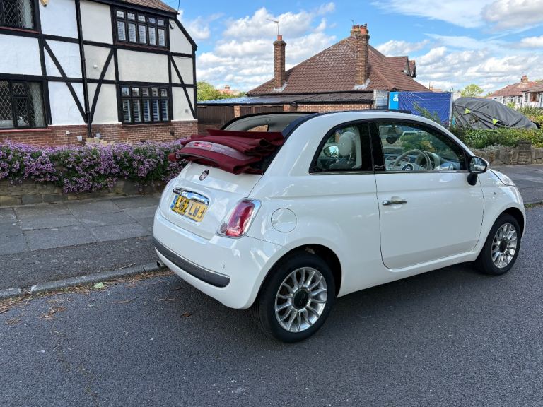 2013 FIAT 500C 1.2 CONVERTIBLE, £35 TAX, 10 MONTHS MOT,FULL SERVICE HISTORY 