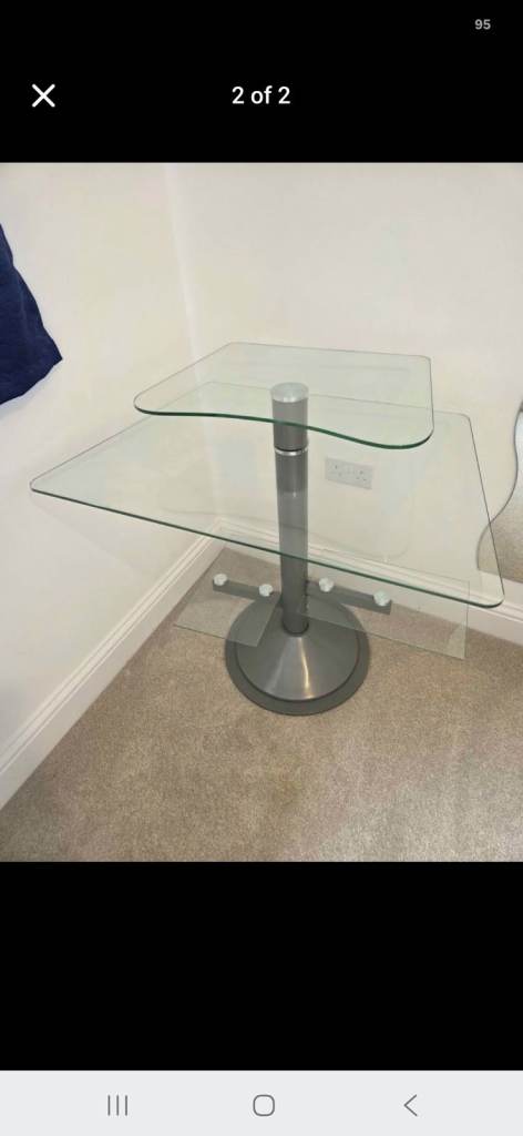 Free glass computer desk– Good Condition
