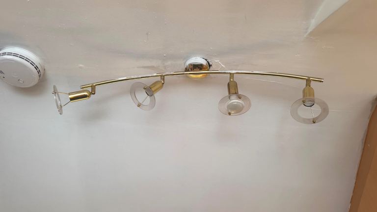 Adjustable Gold 4-Spot Ceiling Light Fitting – Good Condition