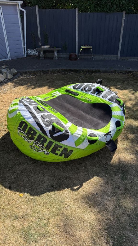 O’Brien Towable Inflatable Boat Tube / Water Sports Tube