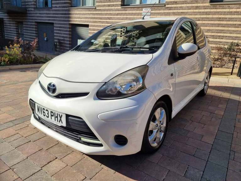 Toyota, AYGO, Hatchback, 2013, Aygo Style 1.0 Petrol Manual | ULEZ | Long MOT** 5 Door + Bargin
