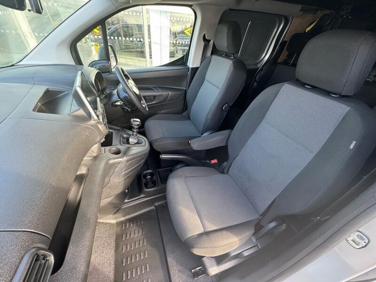 2023 Citroen Berlingo HDi 100ps 850 Enterprise XL Edition 5 Seat Kombi Crew Cab L2 LWB Crew Euro ...