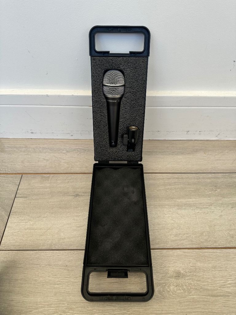 Samson Q7 Dynamic Microphone – Boxed – Good Condition