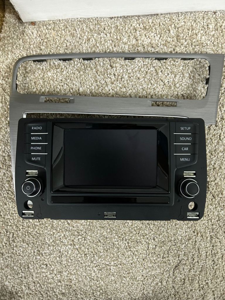 Genuine VW Golf MiB2 Screen & Trim