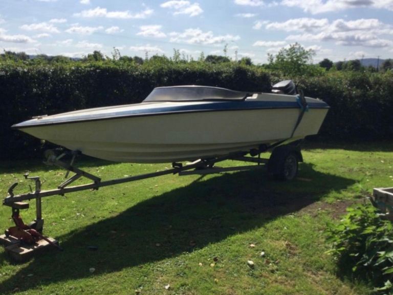 Shakespeare Speedboat and 80hp mercury engine, PROJECT