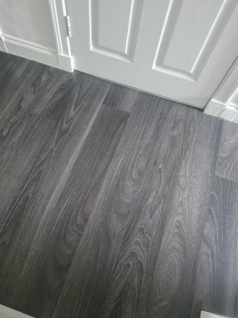 Grey Wood Effect Laminate Flooring 
