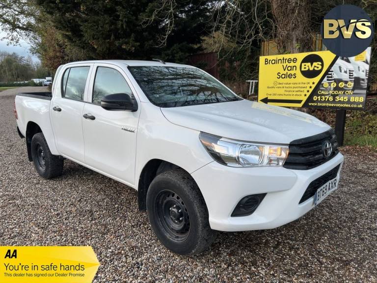 2020 Toyota Hilux 2.4 D-4D Active+ Pickup Double Cab 4dr Diesel Manual 4WD Euro 6  (150 ps) 1 PIC...
