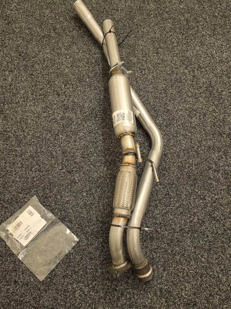 Exhaust Pipe + Fitting Kit fits HYUNDAI i10 1.0 Centre 13 to 15 G3LA BM Quality