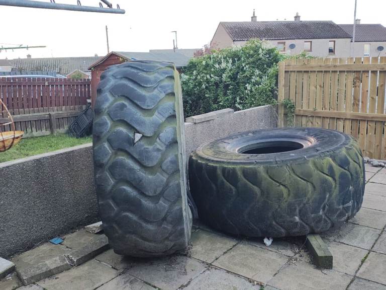 Used truck tyres