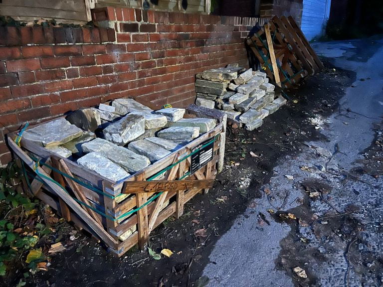 image for Walling stone