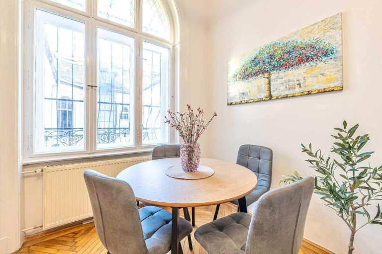 Beautiful one bedroom flat available for short term rental in the heart of Budapest!