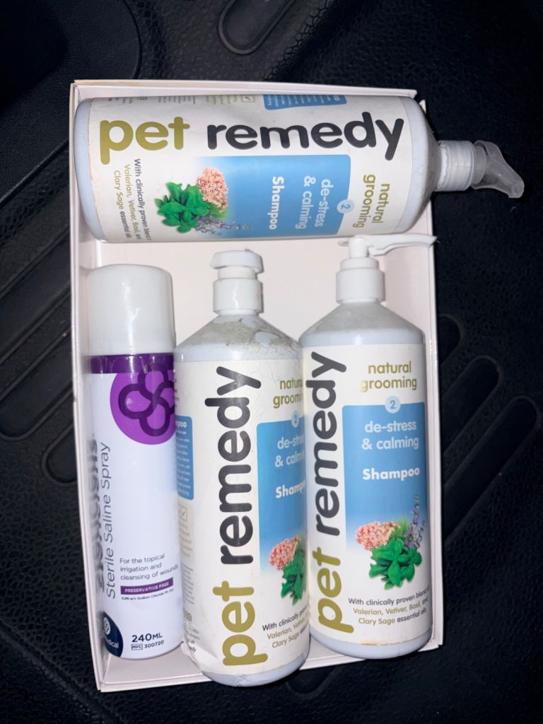 Pet calming shampoo