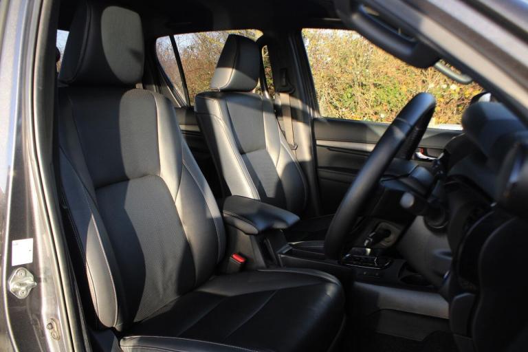 2022 Toyota Hilux Invincible X D/Cab Pick Up 2.8 D-4D Auto PICK UP DIESEL Automatic