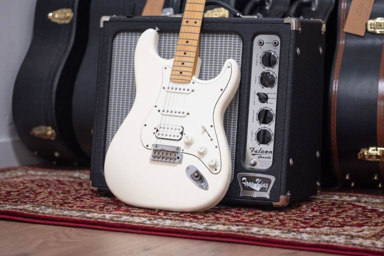 2019 Fender Mexico Player Series HSS Stratocaster in Polar White